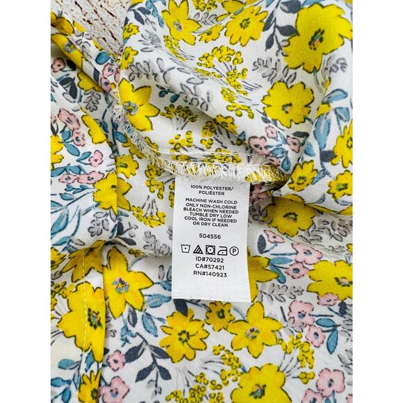 Ann Taylor LOFT floral top EUC size M - Picture 4 of 7